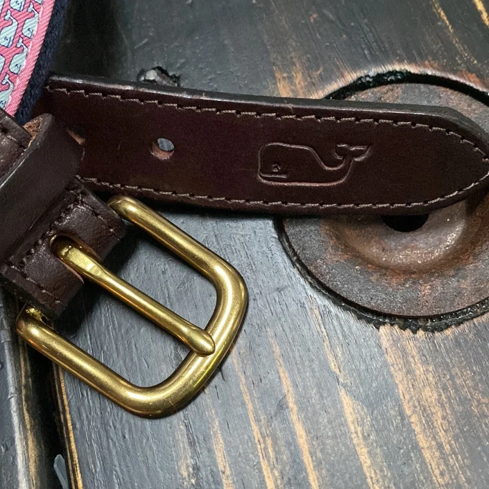 Vineyard Vines Whale Print Belt
